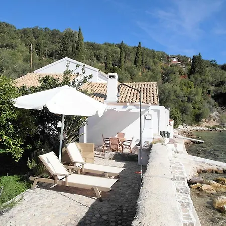 Nissaki Olive Press Villa *